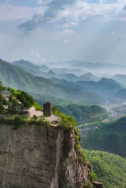 劲爆!《举起手来3》要在万仙山开机?这次来的都有谁,保密! 劲爆!《举起手来3》要在万仙山开机?这次来的都有谁,保密!