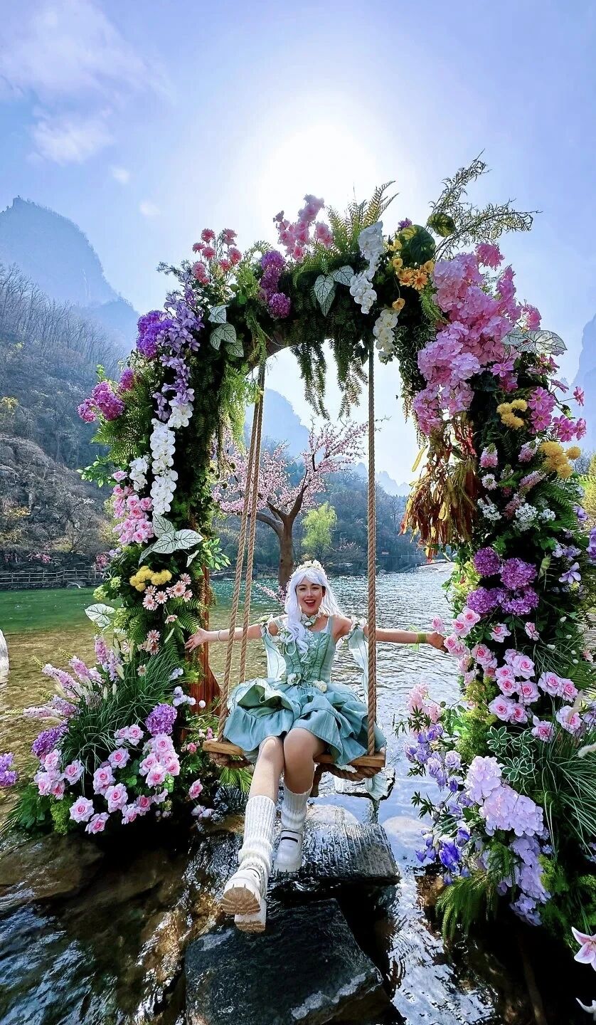 刷到就出发!八里沟的鲁冰花太治愈了~ 刷到就出发!八里沟的鲁冰花太治愈了~