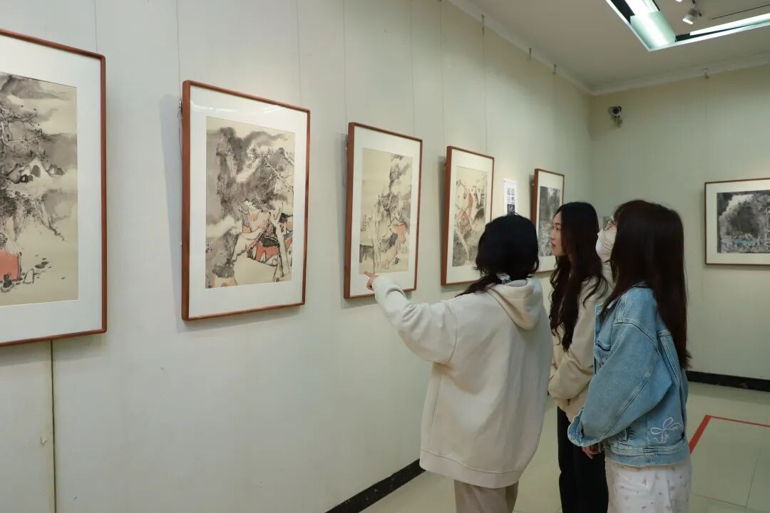 “道法自然”山水画写生作品展开幕