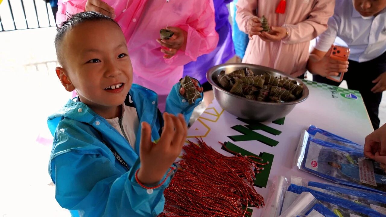 央视聚焦，抖音热榜TOP1，新乡南太行端午火爆出圈，暖心服务实力圈粉！
