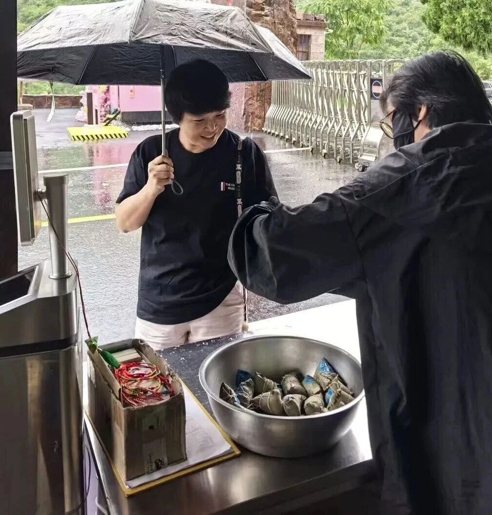 央视聚焦，抖音热榜TOP1，新乡南太行端午火爆出圈，暖心服务实力圈粉！