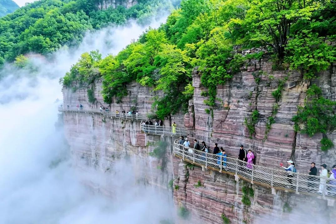 周末九宫格发朋友圈？新乡南太行这些机位超好拍