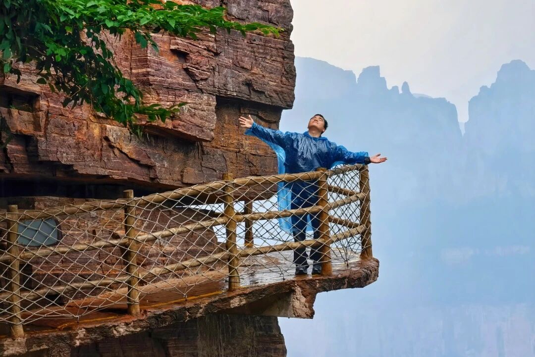 新乡南太行，正在被东南亚达人“搬运”到全世界。