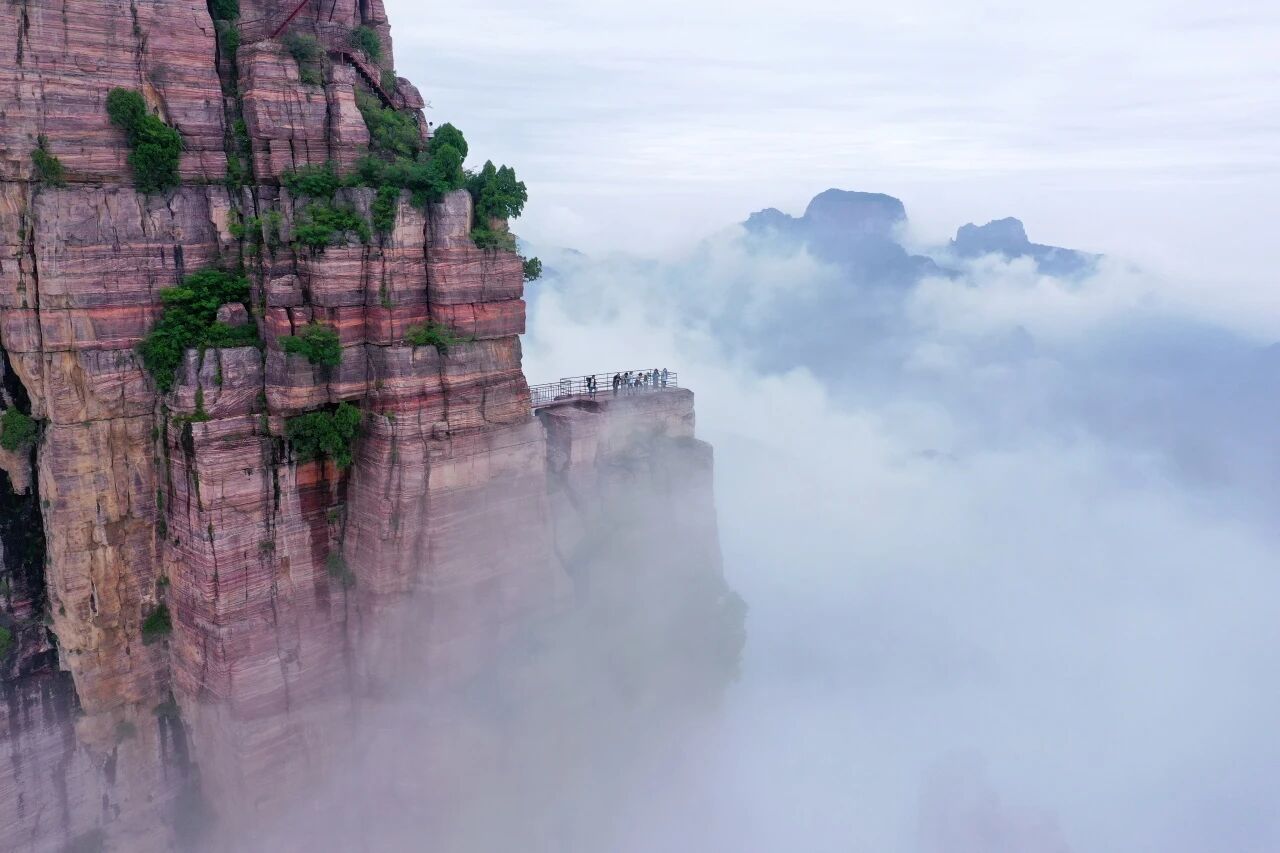 新乡南太行，正在被东南亚达人“搬运”到全世界。