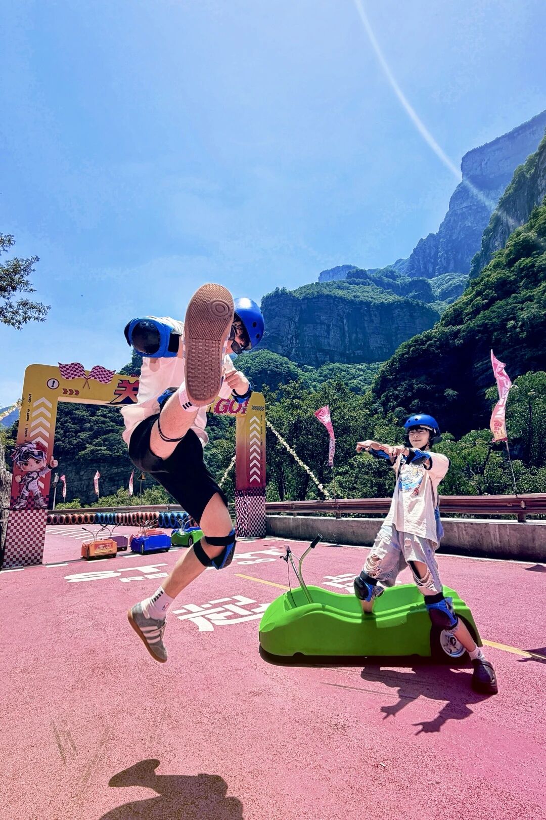 重磅!新乡南太行景区针对全国18岁以下青少年免门票啦!超值福利来袭,陪你度过清凉一夏。 重磅!新乡南太行景区针对全国18岁以下青少年免门票啦!超值福利来袭,陪你度过清凉一夏。