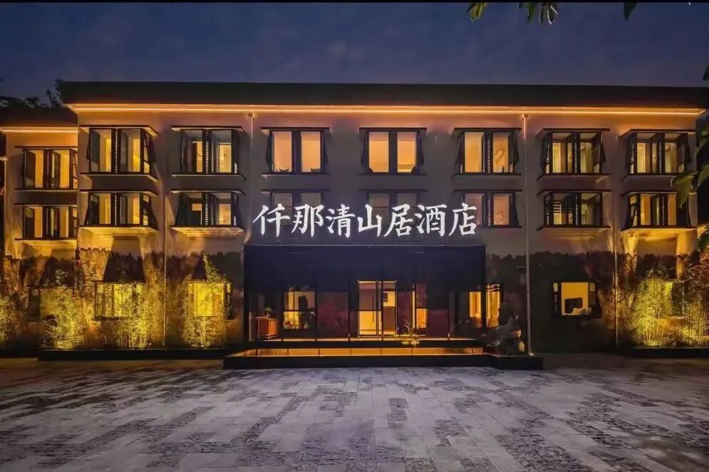重磅!新乡南太行景区针对全国18岁以下青少年免门票啦!超值福利来袭,陪你度过清凉一夏。 重磅!新乡南太行景区针对全国18岁以下青少年免门票啦!超值福利来袭,陪你度过清凉一夏。