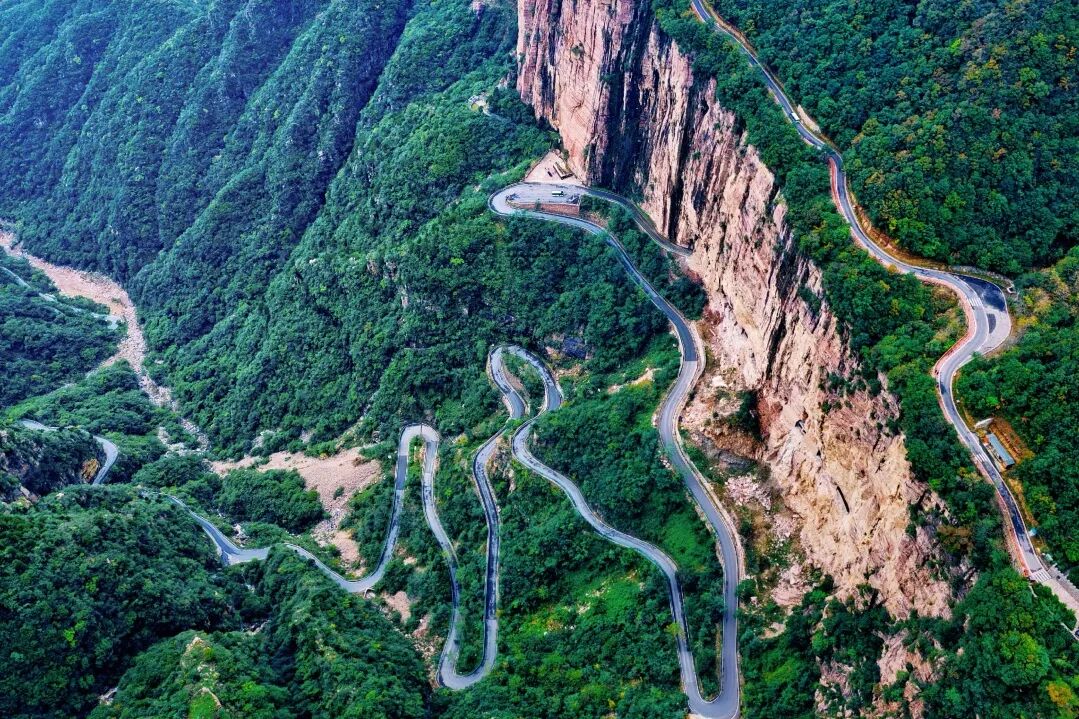 太行风起山海间:新乡南太行向世界递出的“中国名片” 太行风起山海间:新乡南太行向世界递出的“中国名片”