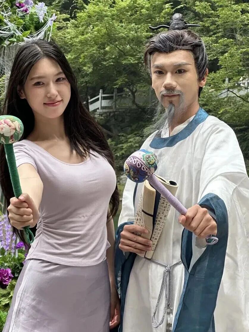 昼玩水，夜狂欢，八里沟亲水文化季“白+黑”欢乐不重样！
