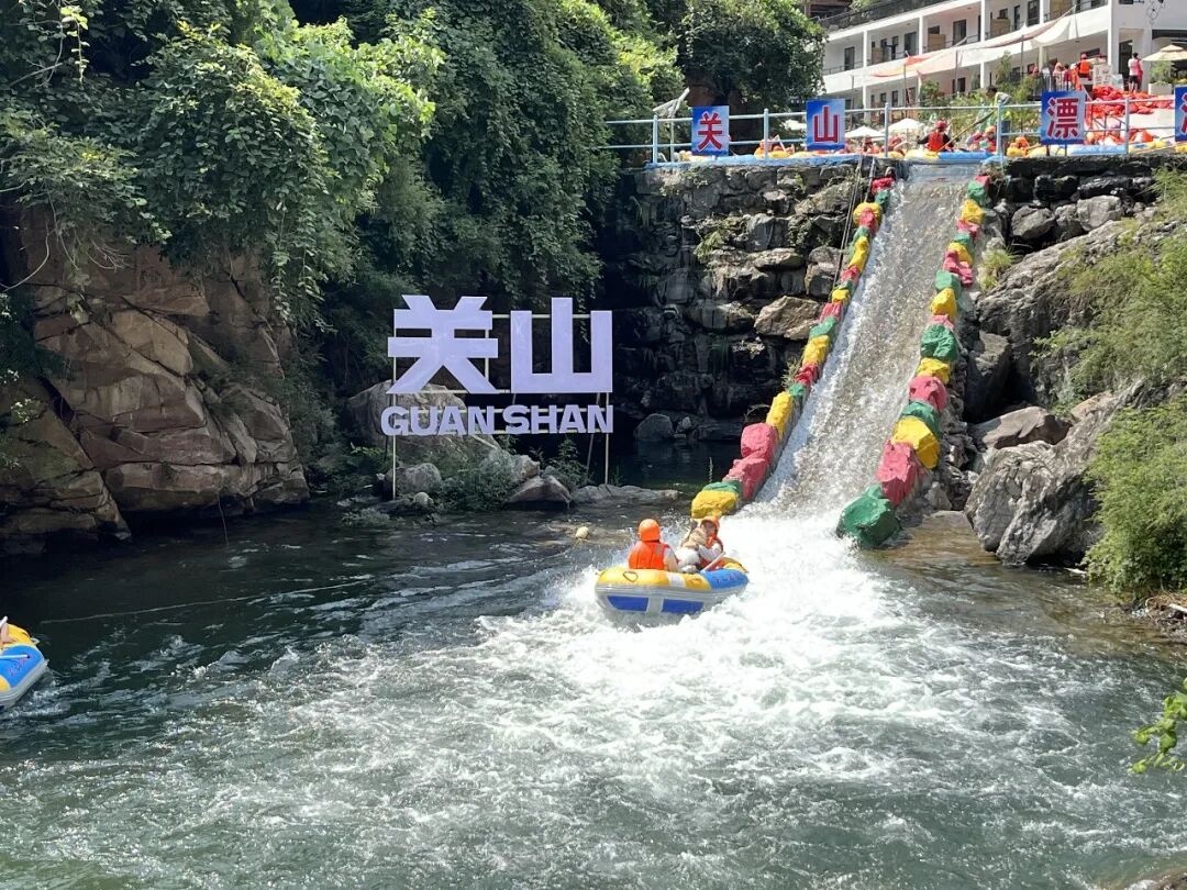汪汪队集合,和铲屎官一起去关山狂欢喽! 汪汪队集合,和铲屎官一起去关山狂欢喽!