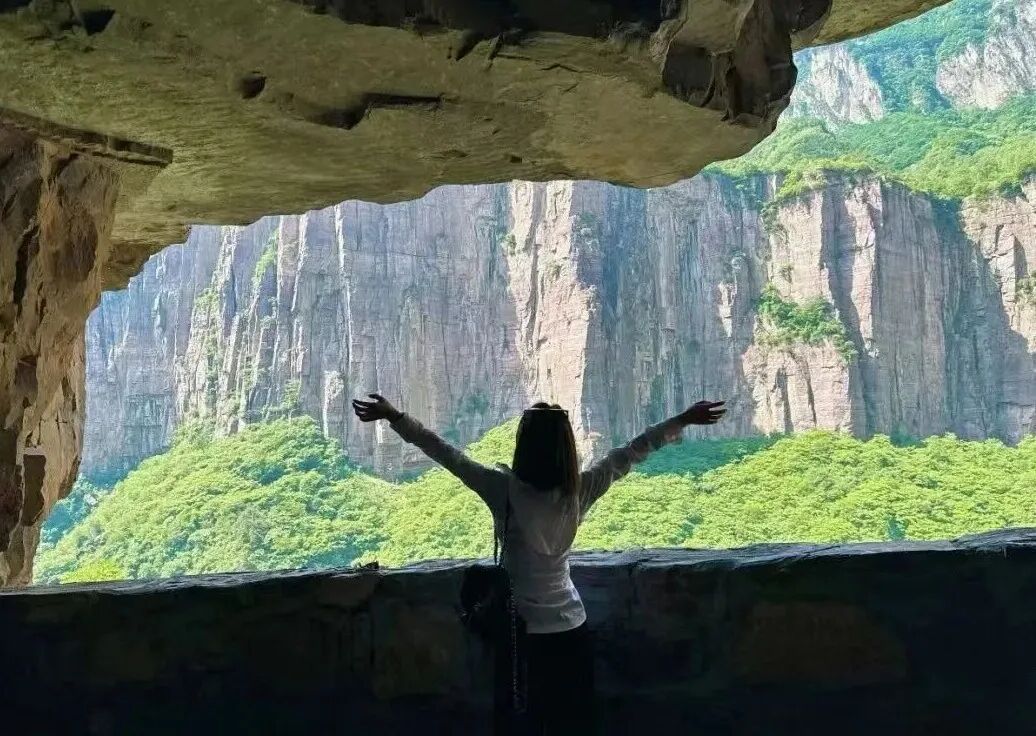 连放4天福利!新乡南太行祝全国教师节日快乐! 连放4天福利!新乡南太行祝全国教师节日快乐!