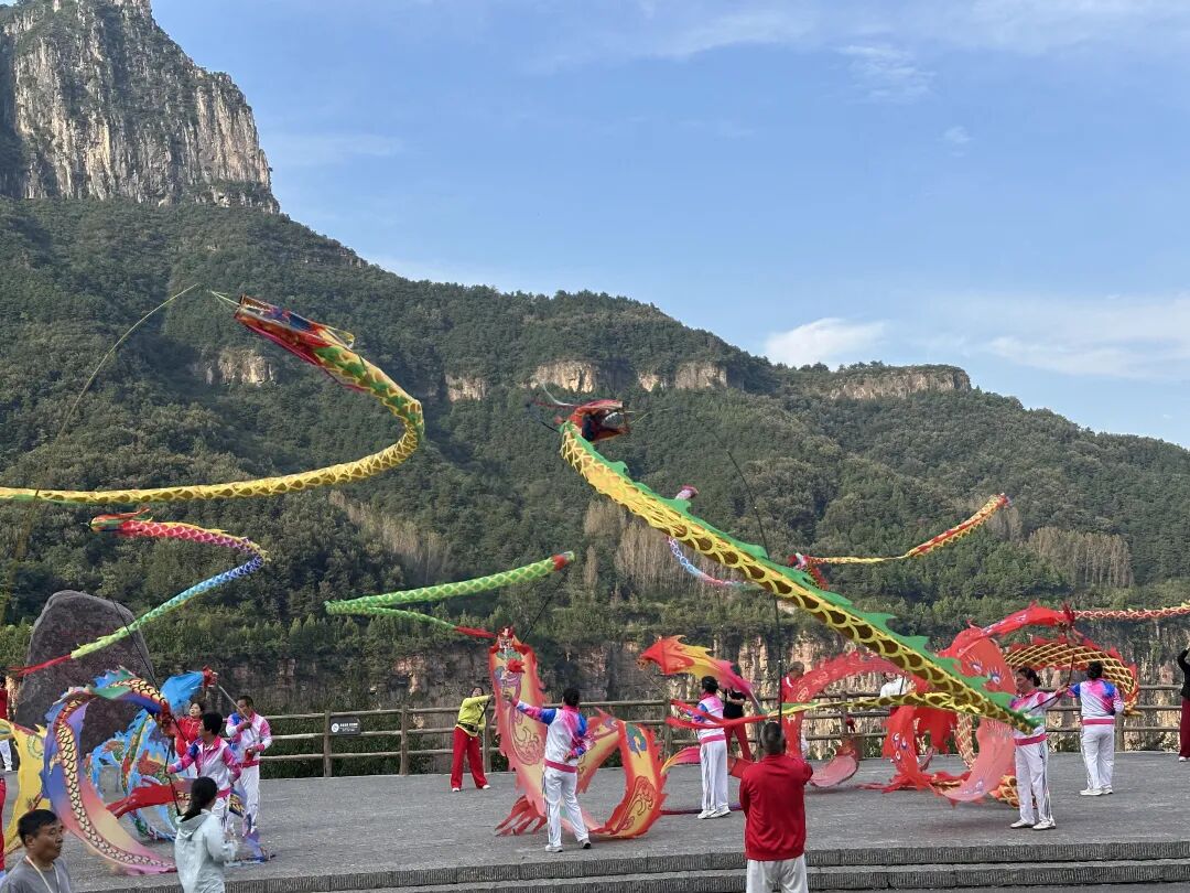 空竹舞太行,趣聚万仙山!2026河南省新乡南太行空竹艺术节(万仙山站)盛大启幕! 空竹舞太行,趣聚万仙山!2026河南省新乡南太行空竹艺术节(万仙山站)盛大启幕!