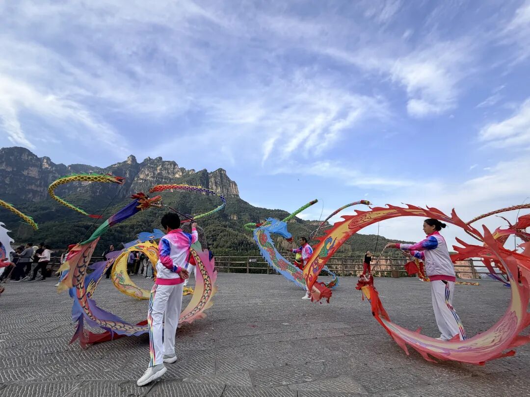 空竹舞太行,趣聚万仙山!2026河南省新乡南太行空竹艺术节(万仙山站)盛大启幕! 空竹舞太行,趣聚万仙山!2026河南省新乡南太行空竹艺术节(万仙山站)盛大启幕!
