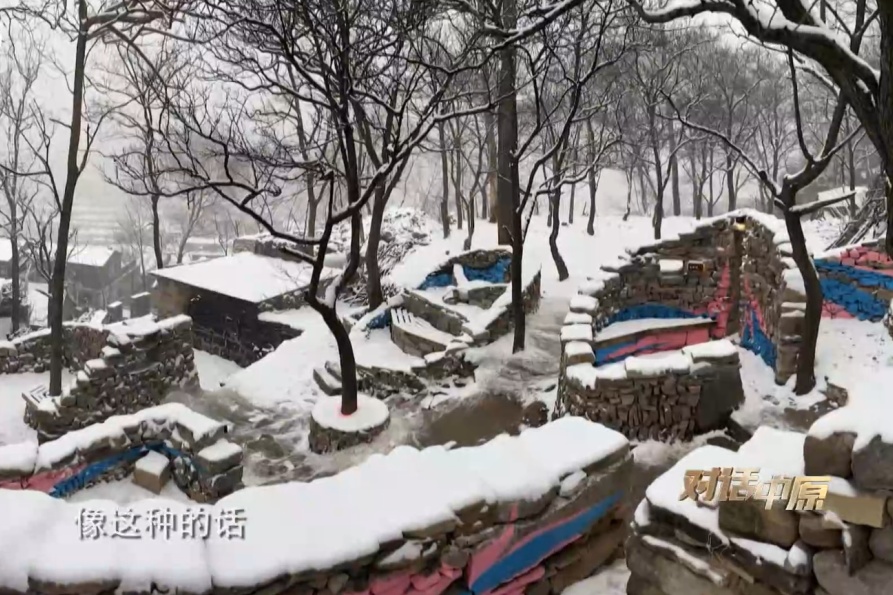 崖壁生笔墨!中国水墨画院名家齐聚郭亮村,在太行山水间落笔山河 崖壁生笔墨!中国水墨画院名家齐聚郭亮村,在太行山水间落笔山河
