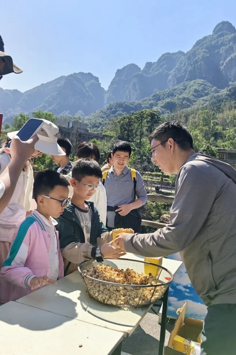 国庆第三天,新乡南太行“人从众”模式已开启!现场太燃了! 国庆第三天,新乡南太行“人从众”模式已开启!现场太燃了!