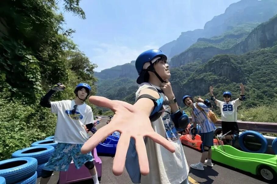 国庆第三天,新乡南太行“人从众”模式已开启!现场太燃了! 国庆第三天,新乡南太行“人从众”模式已开启!现场太燃了!