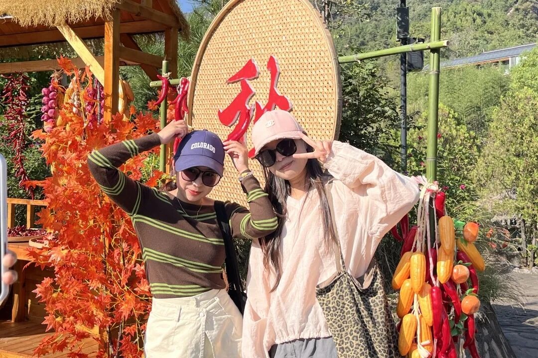 国庆第三天,新乡南太行“人从众”模式已开启!现场太燃了! 国庆第三天,新乡南太行“人从众”模式已开启!现场太燃了!