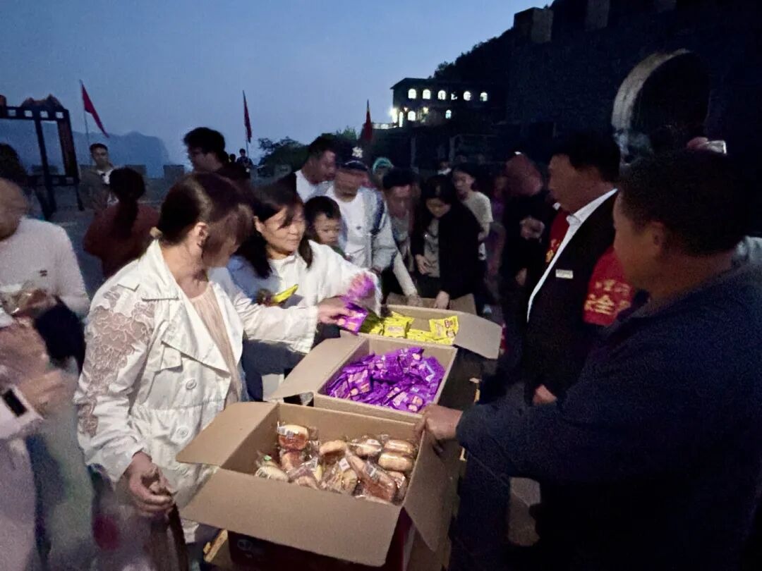 多“色”坚守,守护每一场奔赴山河的相遇! 多“色”坚守,守护每一场奔赴山河的相遇!