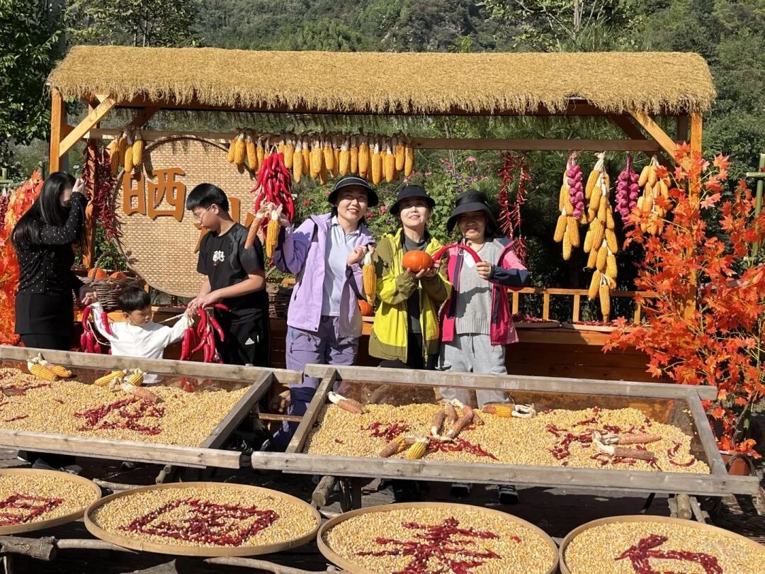多“色”坚守,守护每一场奔赴山河的相遇! 多“色”坚守,守护每一场奔赴山河的相遇!