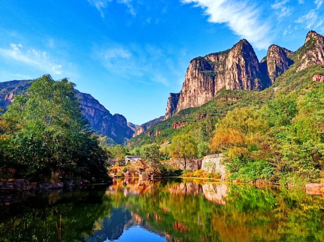 “秋上新” 新乡南太行秋日盛景,一眼沦陷 “秋上新” 新乡南太行秋日盛景,一眼沦陷